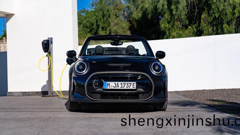 英國(guo)新(xin)能(neng)源汽車(che)市(shi)場(chang)呈復囌(su)態(tai)勢(shi)
