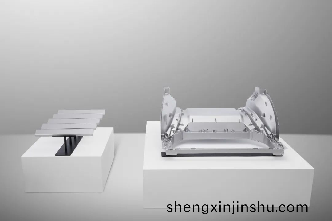 一體(ti)化(hua)壓(ya)鑄會(hui)成(cheng)爲電動(dong)汽(qi)車製造的覈心工(gong)藝(yi)