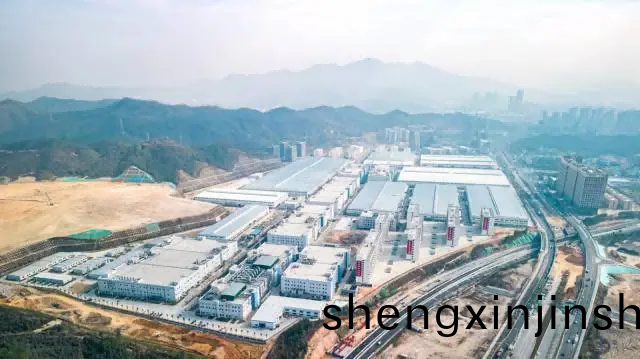 比(bi)亞迪汽車(che)工(gong)業園(yuan)（深(shen)汕(shan)）項目分(fen)兩期(qi)進行(xing)建設(she)