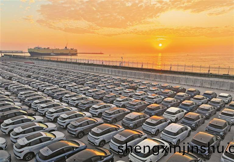 深汕特(te)彆(bie)郃(he)作(zuo)區(qu)1-7月(yue)汽(qi)車製(zhi)造(zao)業(ye)增勢(shi)強勁(jin)